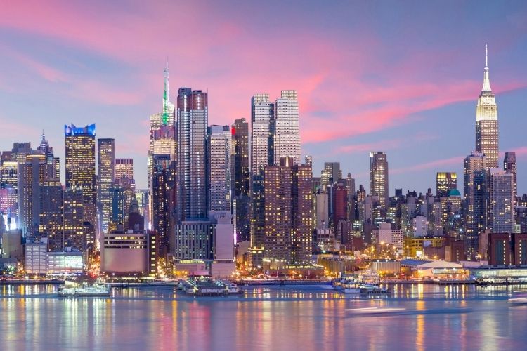 Best cities in the USA, New york city at sunset and near water line