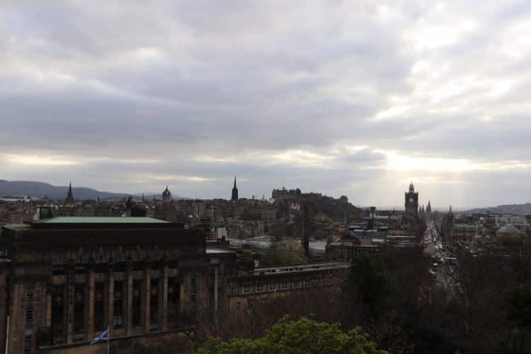 edinburgh scotland skyline