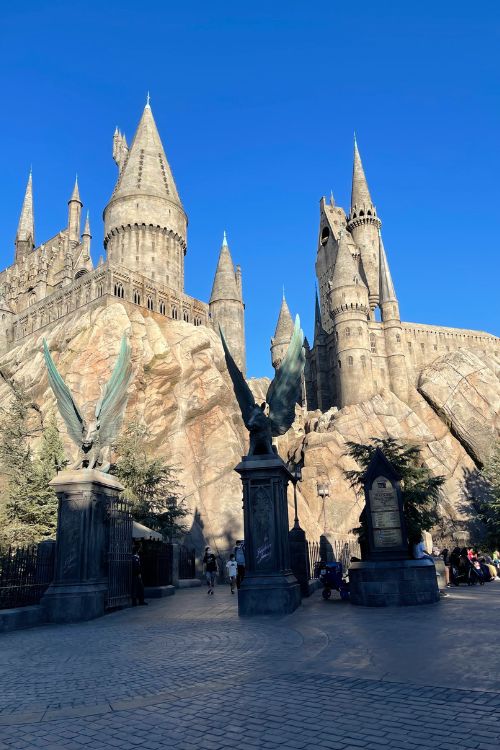 the wizarding world of harry potter hogwarts castle