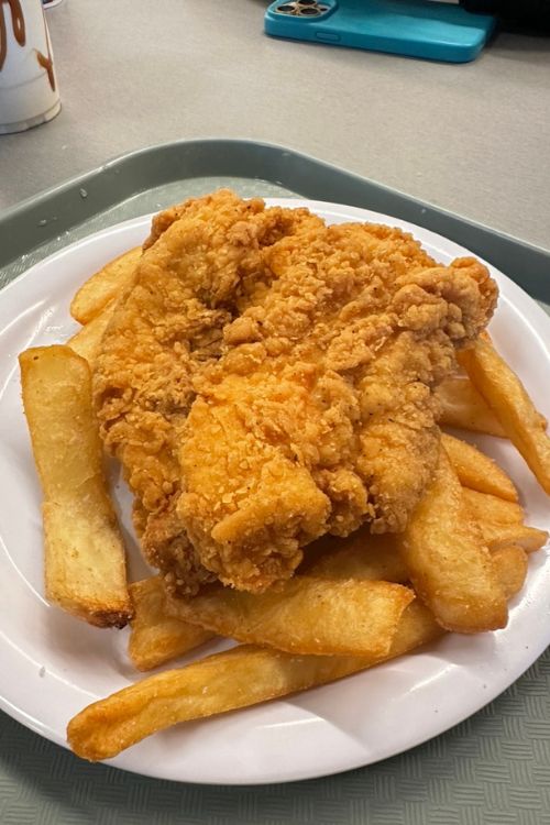 flos v8 cafe chicken strips and fries
