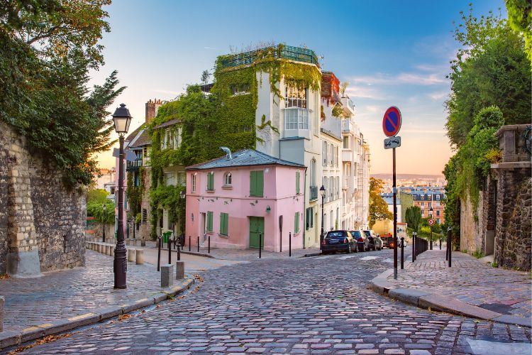 montmartre views of paris streets