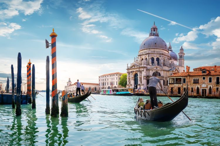 Best Views of venice are the venetian canals and by gondola