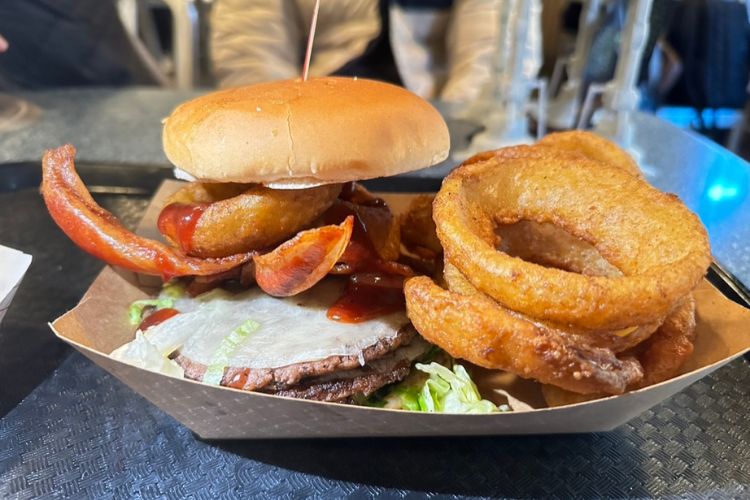 Disneyland food: burger and onion rings