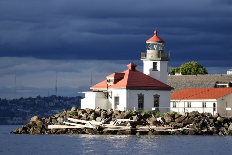 Washington lighthouses: Alki Point lighthouse
